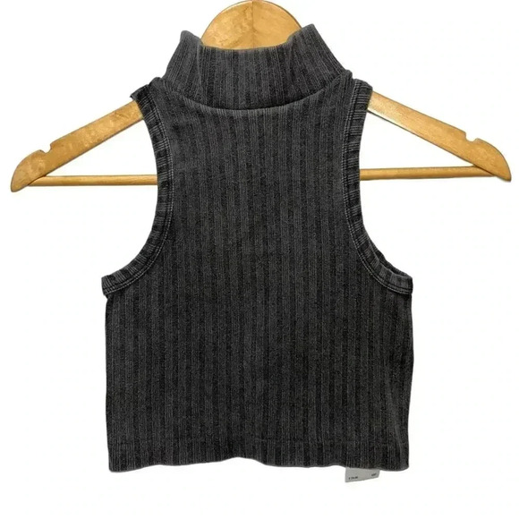 Gray Ribbed Crop Top NWOT Revealed Back - Picture 1 of 7